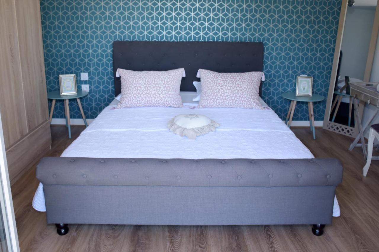 Bed and Breakfast Les Bessonnes Saint-Georges-Haute-Ville Екстер'єр фото