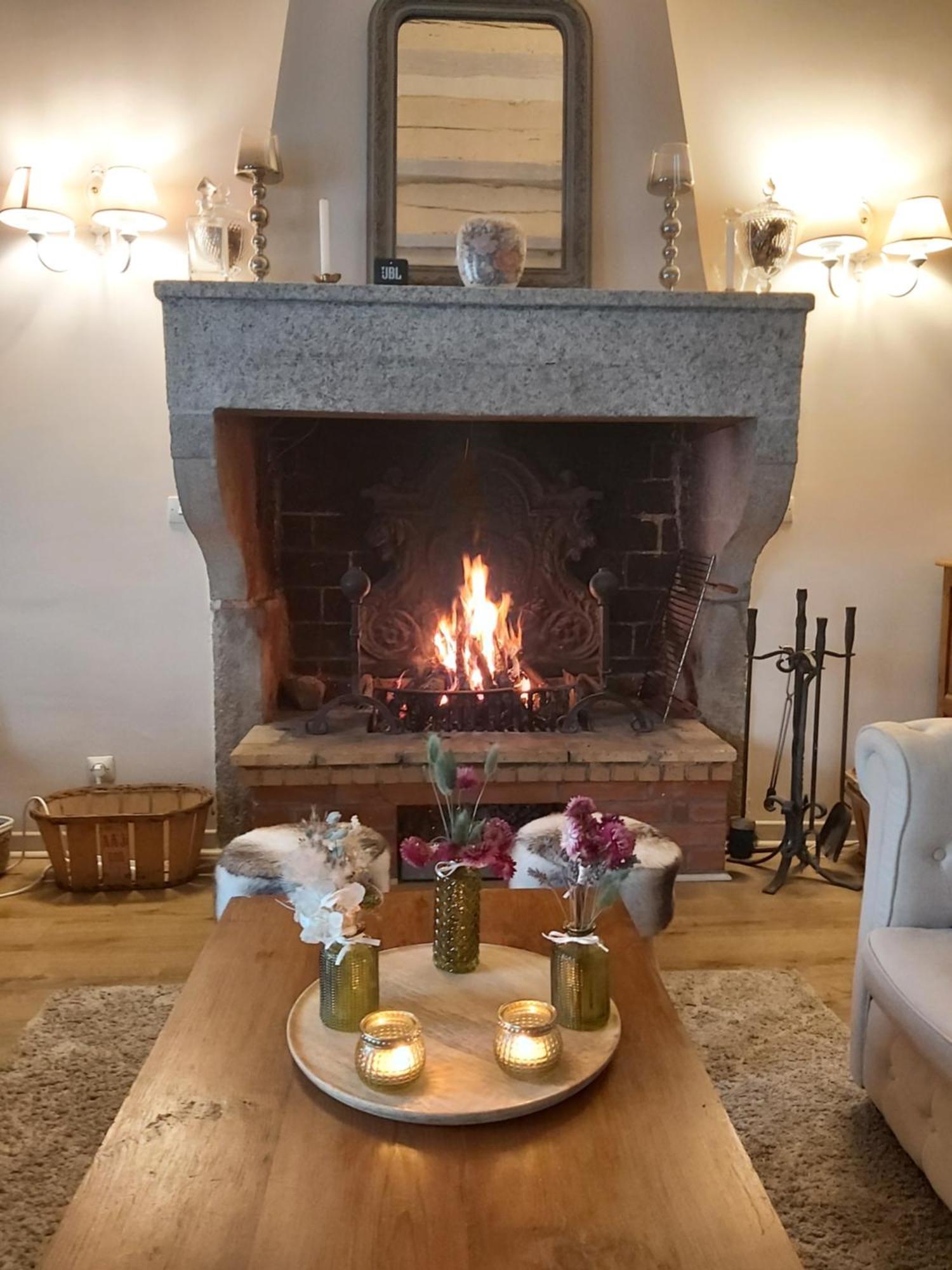 Bed and Breakfast Les Bessonnes Saint-Georges-Haute-Ville Екстер'єр фото